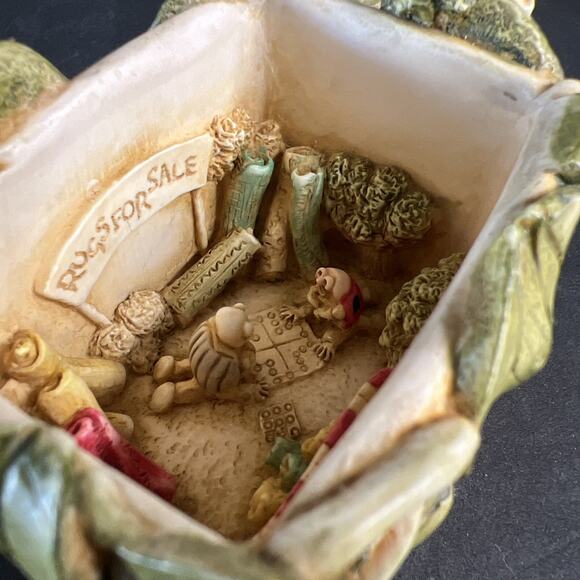 Harmony Kingdom Garden~ Box Figurine ~ LEMON - Picture 10 of 13